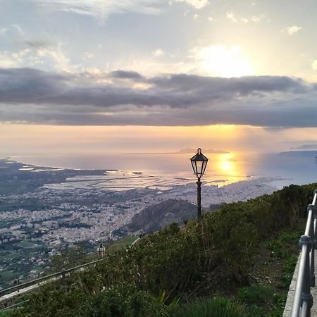 I Velieri Di Trapani Apartment Екстериор снимка