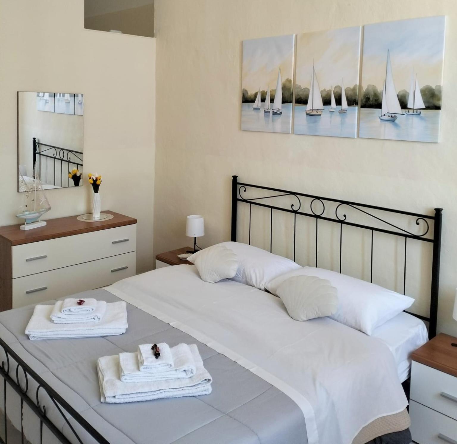I Velieri Di Trapani Apartment Екстериор снимка