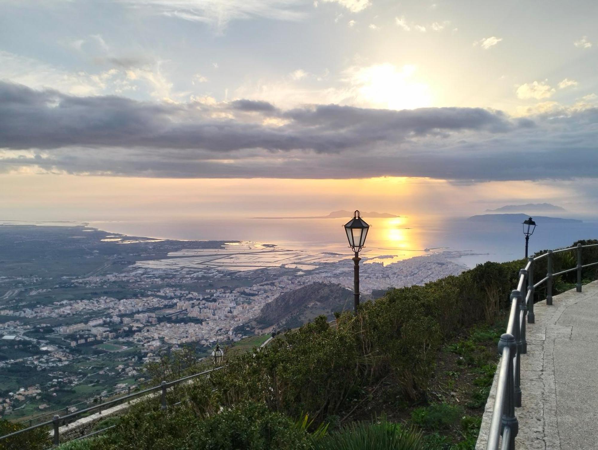 I Velieri Di Trapani Apartment Екстериор снимка